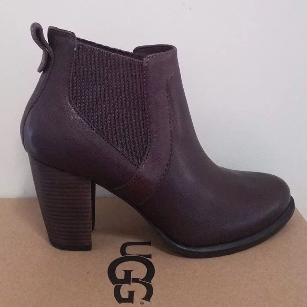New ugg Cobie II Women’s gorgeous boots $295 - Picture 4 of 8